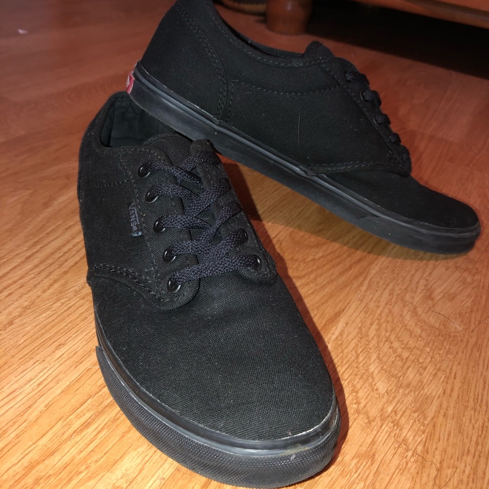 Vans all black sneaker